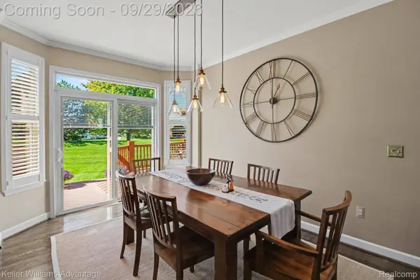 26393 Creekside DR, Lyon Charter Township, MI 48165