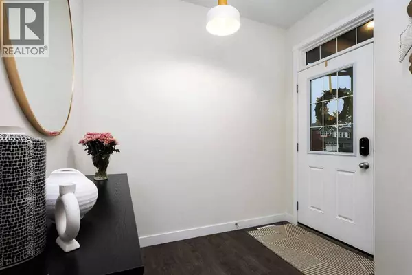 196 Belmont Terrace SW, Calgary, AB T2X4H2