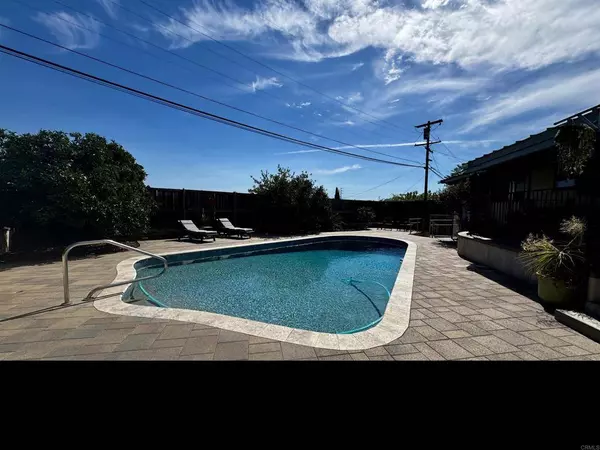 1131 Mary St, El Cajon, CA 92021