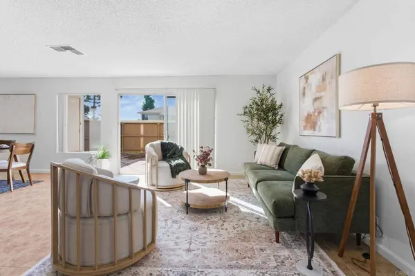 6812 Panamint Row #4, San Diego, CA 92139