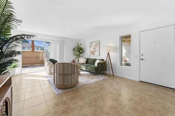 6812 Panamint Row #4, San Diego, CA 92139