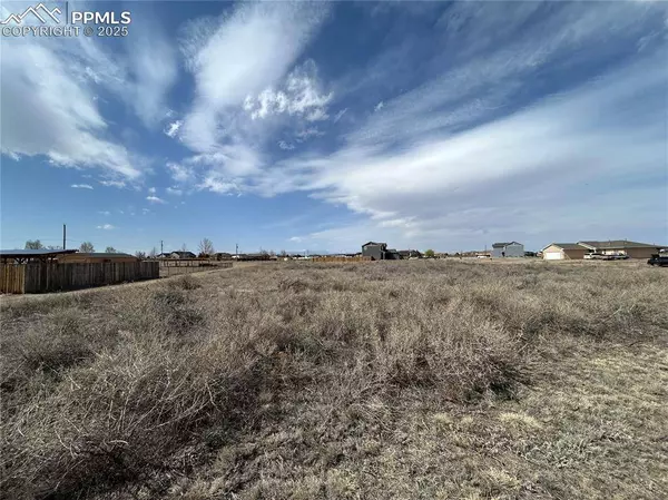 568 E Blaine DR, Pueblo, CO 81007