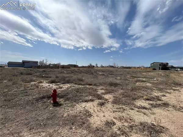 568 E Blaine DR, Pueblo, CO 81007