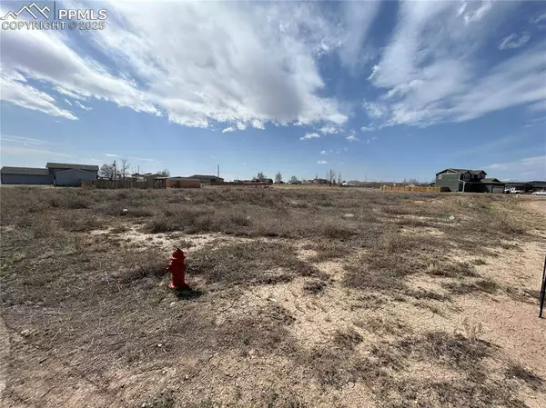 568 E Blaine DR, Pueblo, CO 81007