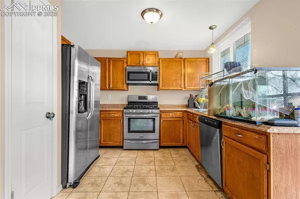 4453 Fenton RD, Colorado Springs, CO 80916