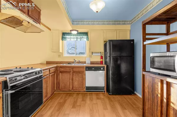 2474 Washo CIR, Colorado Springs, CO 80915