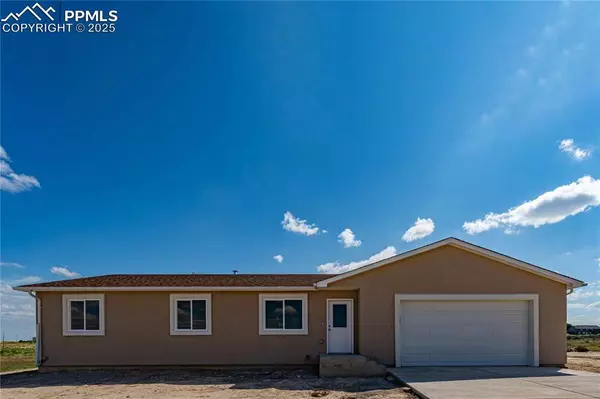 702 E Loma DR, Pueblo, CO 81007