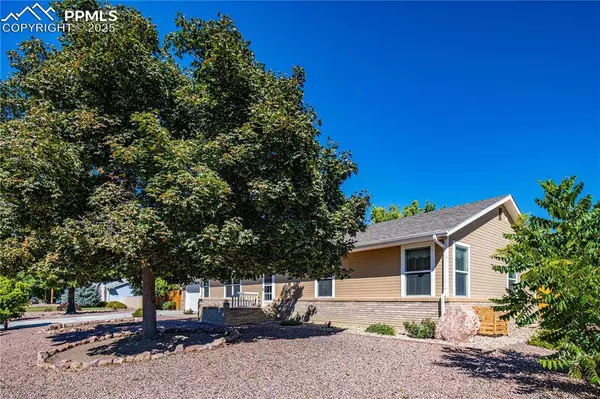 2815 Aspen LN, Canon City, CO 81212