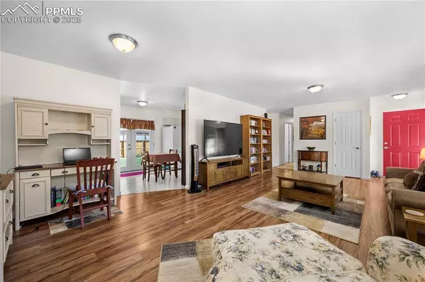 2815 Aspen LN, Canon City, CO 81212