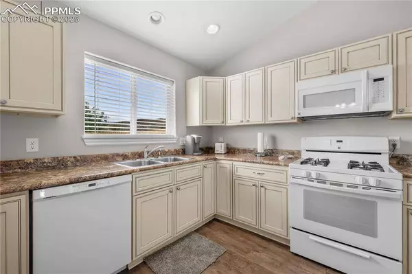 603 Rockridge LOOP, Canon City, CO 81212