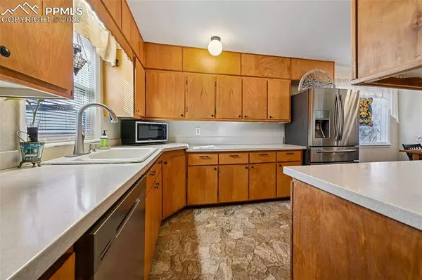 22 High ST, Palmer Lake, CO 80133