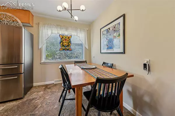 22 High ST, Palmer Lake, CO 80133