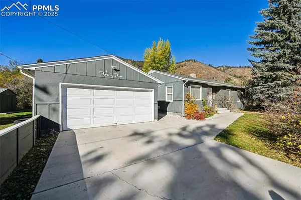 22 High ST, Palmer Lake, CO 80133