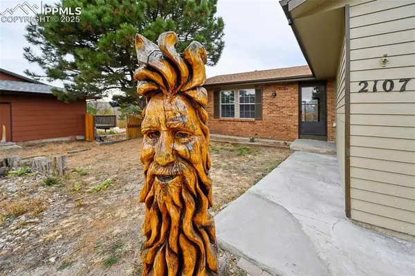 2107 W Peacemaker TER, Colorado Springs, CO 80920