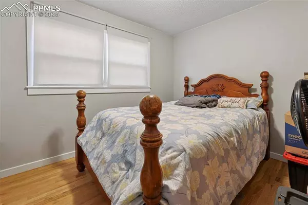 1526 Laurette DR, Colorado Springs, CO 80909