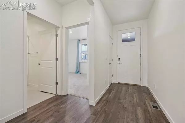 4925 Cattle Cross TRL, Castle Rock, CO 80104