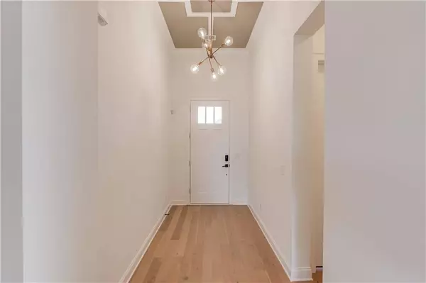 6824 Bungalow RD, Flowery Branch, GA 30542