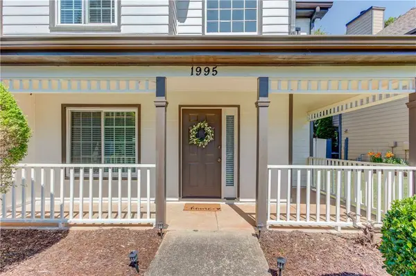 1995 Watercrest CIR, Lawrenceville, GA 30043