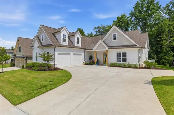 7150 Bluebird CV, Gainesville, GA 30506