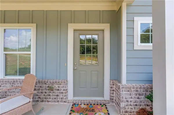 480 White Trillium DR, Hoschton, GA 30548