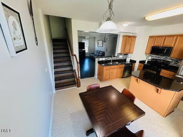 510 Berry Chase Way, Cary, NC 27519