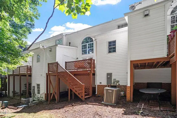 5304 Goldenglow Way, Raleigh, NC 27606