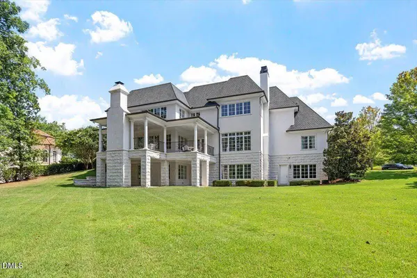 1015 Venetian CT, Cary, NC 27518