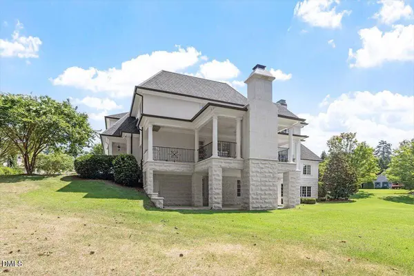 1015 Venetian CT, Cary, NC 27518