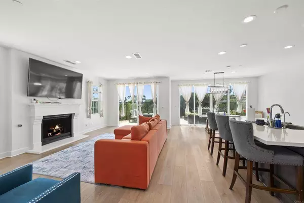 8304 The Grant PL, Bonita, CA 91902