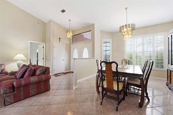 7324 KENWOOD DR, North Port, FL 34287