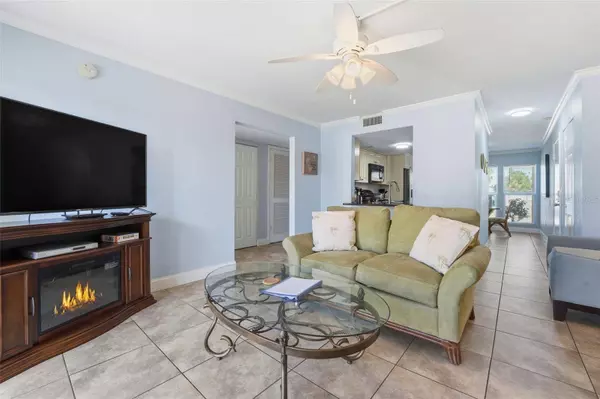 3435 CLARK RD #136, Sarasota, FL 34231