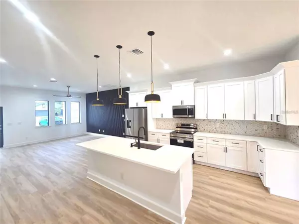 17049 HILLSBOROUGH BLVD, Port Charlotte, FL 33954