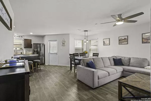 3863 Snowbird, Converse, TX 78109