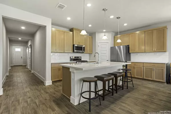 7168 Walkers, San Antonio, TX 78233