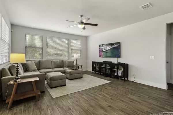 7168 Walkers, San Antonio, TX 78233