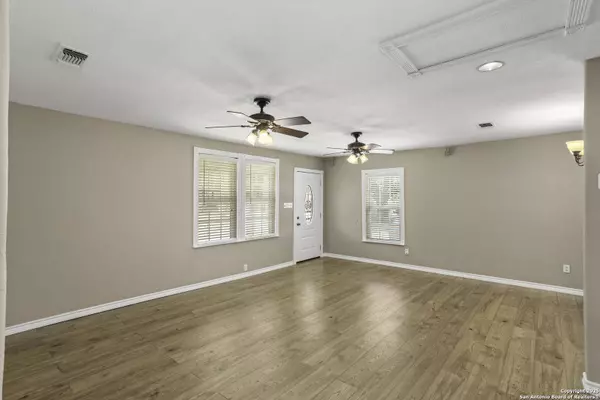 306 Alicia Ave, San Antonio, TX 78228