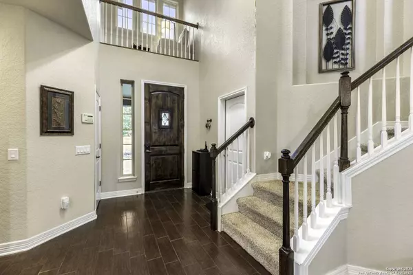 755 Panorama, Canyon Lake, TX 78133