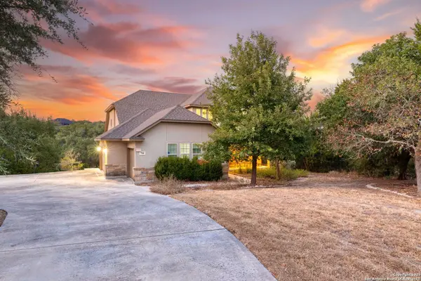 755 Panorama, Canyon Lake, TX 78133