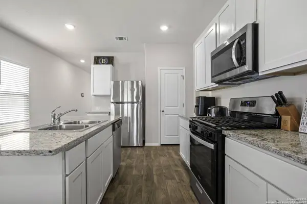 4007 Bay Leaf, Von Ormy, TX 78073