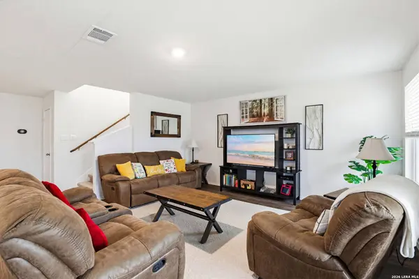 3703 Snowbird, Converse, TX 78109