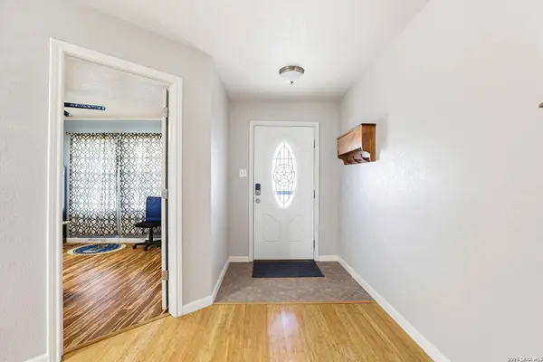 133 Hinge Iron, Cibolo, TX 78108