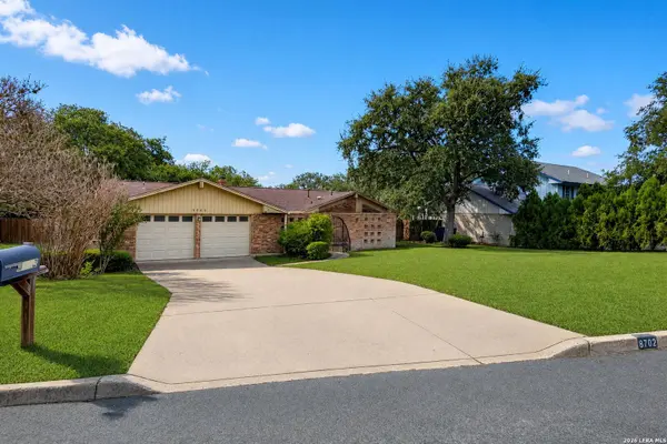 8702 Norwich Dr, San Antonio, TX 78217