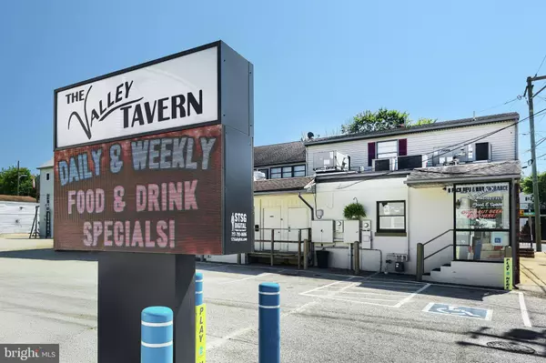 1 CHERRY ST, Seven Valleys, PA 17360