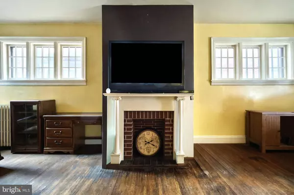 123 N 4TH ST, Columbia, PA 17512