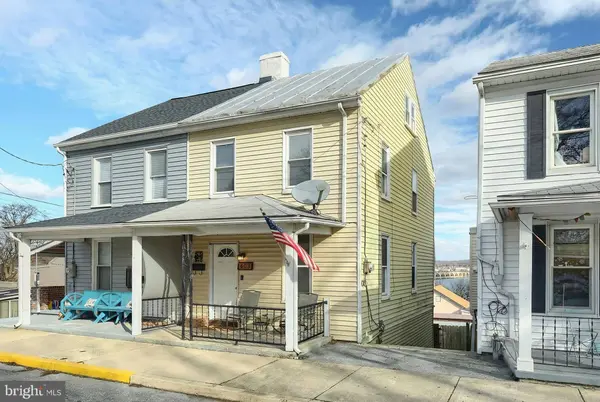 403 S 2ND ST, Wrightsville, PA 17368