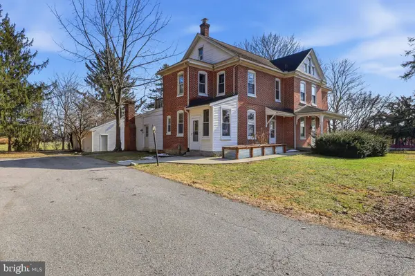 1545 LITITZ RD, Manheim, PA 17545