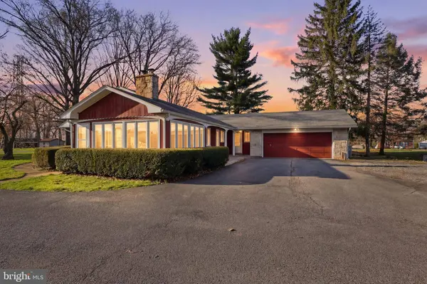 1437 LITITZ RD, Manheim, PA 17545