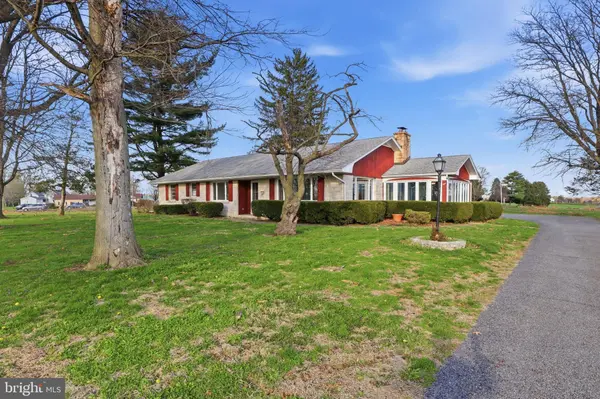 1437 LITITZ RD, Manheim, PA 17545