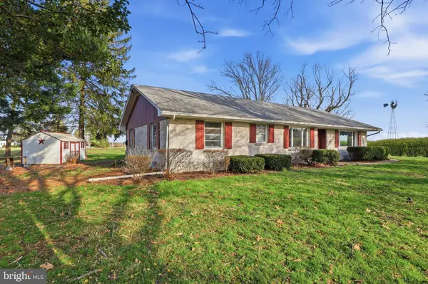 1437 LITITZ RD, Manheim, PA 17545