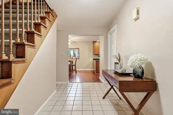 90 STEFFIE DR, Mount Wolf, PA 17347